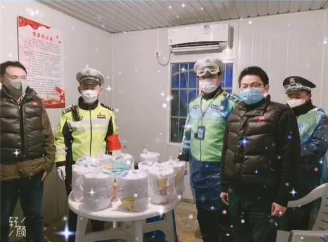 如意馄饨南通中专店为南通交警大队执勤人员送去爱心餐
