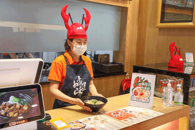 如意馄饨再放大招，新品“麻辣小龙虾馄饨”霸气来袭！一口圈粉